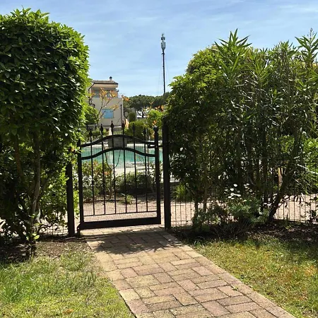 شقة Borgo Dei Fiori Piano Terra Vista Piscina