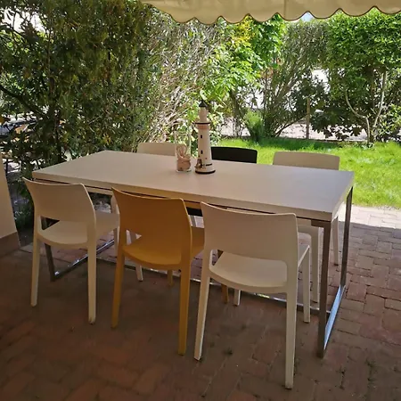 Borgo Dei Fiori Piano Terra Vista Piscina * ليدو دي يسولو